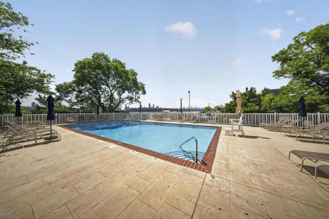 1033 River Road Edgewater NJ 07020