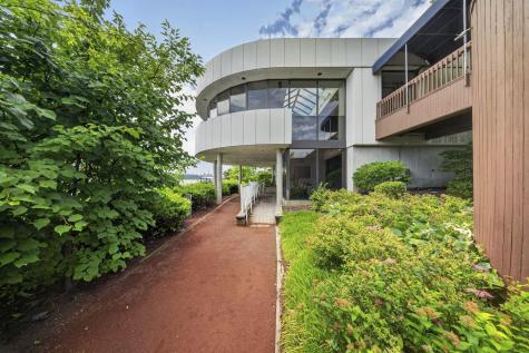 1033 River Road Edgewater NJ 07020