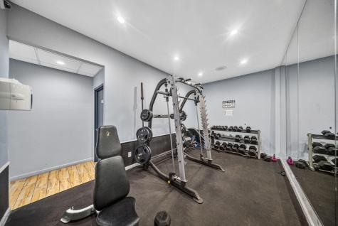 1033 River Road Edgewater NJ 07020
