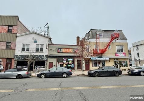 718 Broadway Bayonne NJ 07002