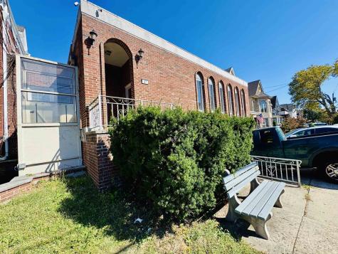 696 Avenue C Bayonne NJ 07002
