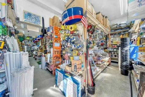 4415 Park Avenue Union City NJ 07087