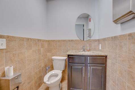33 West 8th Street Bayonne NJ 07002