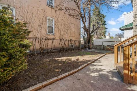 349 Avenue E Bayonne NJ 07002