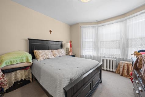 349 Avenue E Bayonne NJ 07002