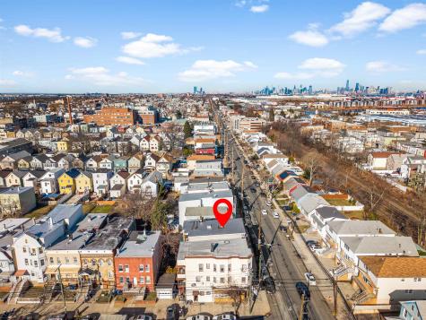 349 Avenue E Bayonne NJ 07002
