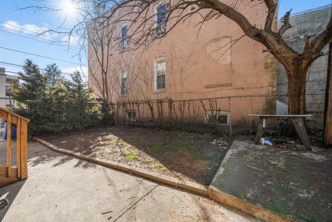 349 Avenue E Bayonne NJ 07002