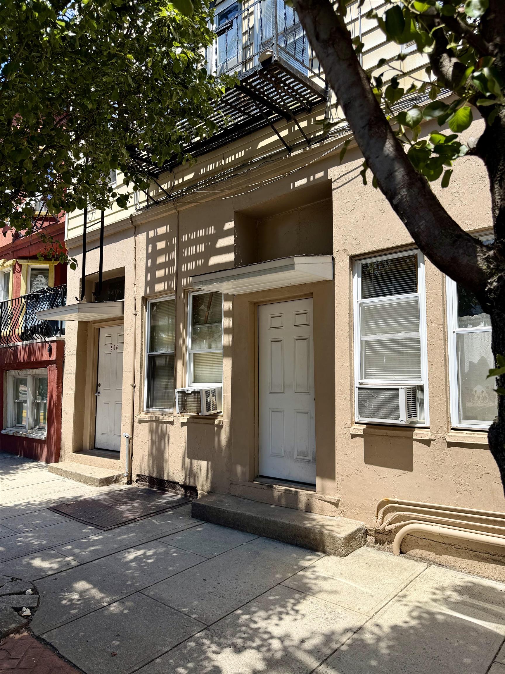 606 11th Street Union City NJ 07087