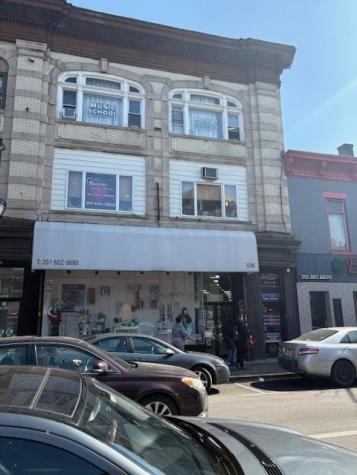3208 Bergenline Avenue Union City NJ 07087