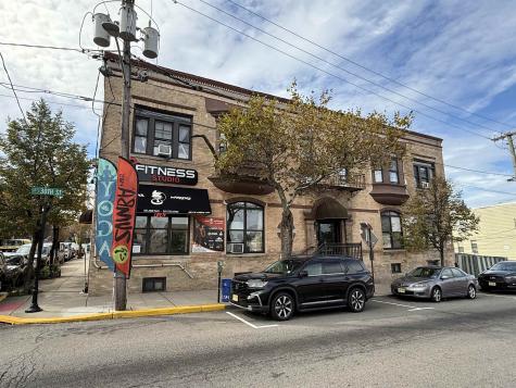 811 30th Street Union City NJ 07087