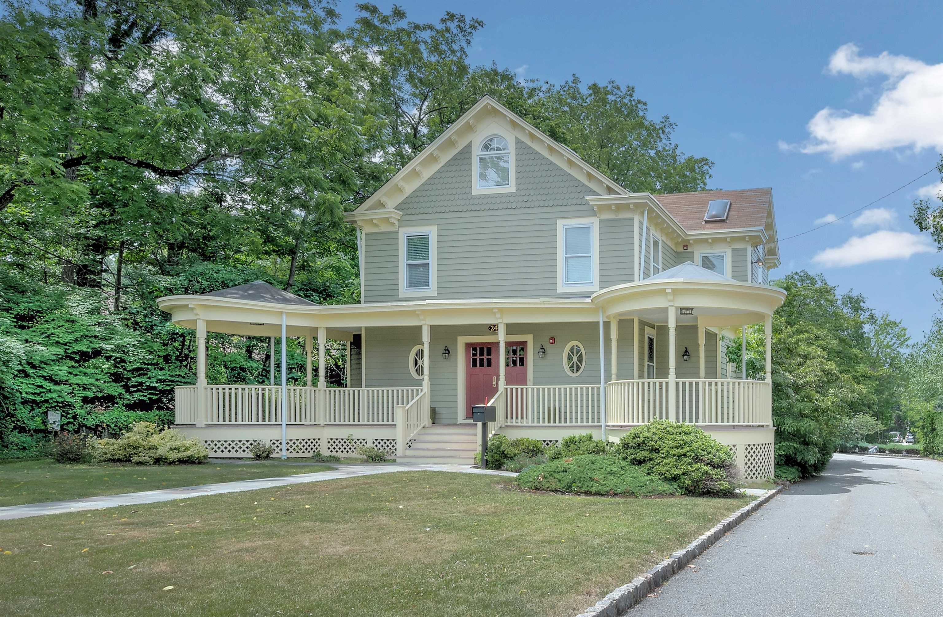 24 Washington Avenue Chatham Borough NJ 07928-2101