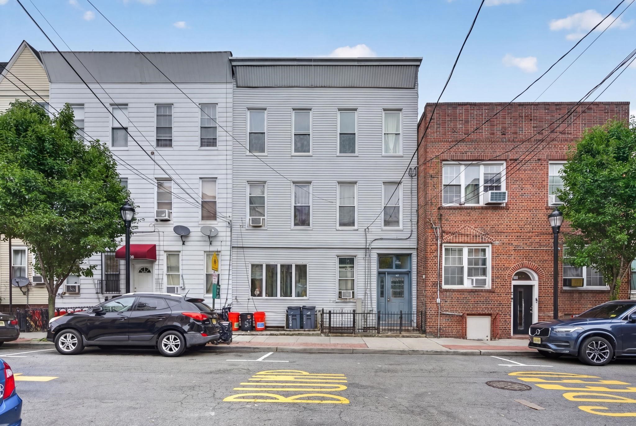 514 11th Street Union City NJ 07087