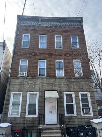 711 25th Street Union City NJ 07087