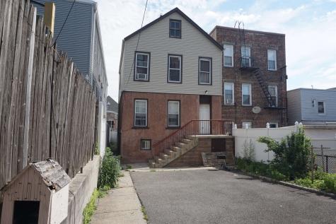 414 18th Street Union City NJ 07087
