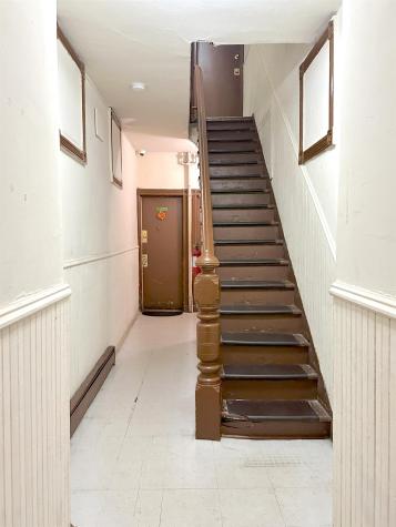 208 38th Street Union City NJ 07087