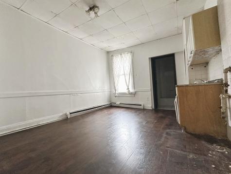 208 38th Street Union City NJ 07087