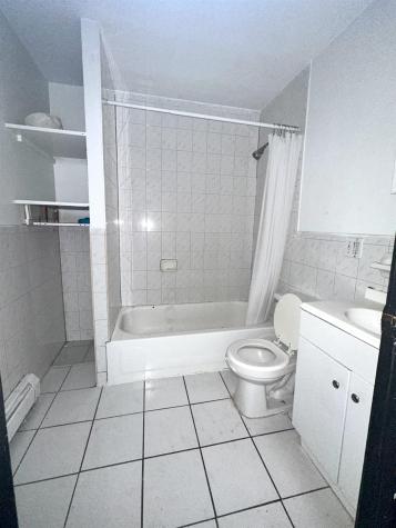 208 38th Street Union City NJ 07087