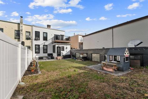 179 Hackensack Plank Road Weehawken NJ 07086