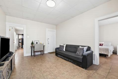 179 Hackensack Plank Road Weehawken NJ 07086