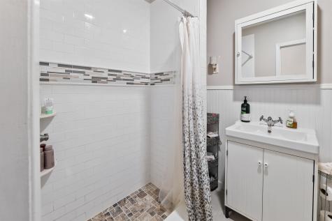 179 Hackensack Plank Road Weehawken NJ 07086