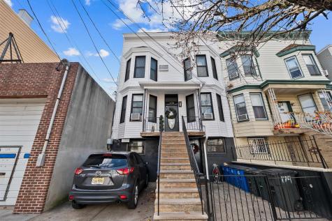 179 Hackensack Plank Road Weehawken NJ 07086