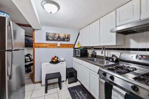 179 Hackensack Plank Road Weehawken NJ 07086