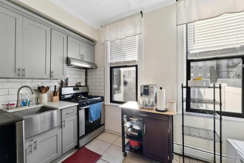179 Hackensack Plank Road Weehawken NJ 07086
