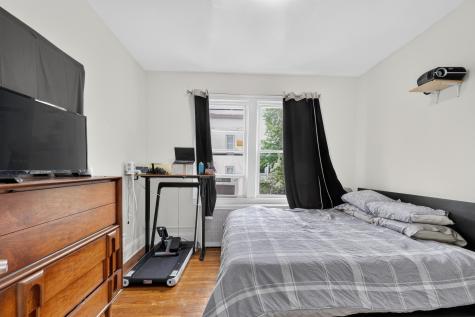 154 Chestnut Avenue Jersey City NJ 07306