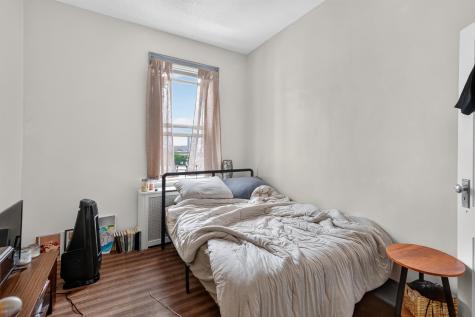 154 Chestnut Avenue Jersey City NJ 07306