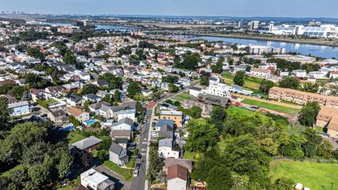 172-176 Meadow Lane Secaucus NJ 07094