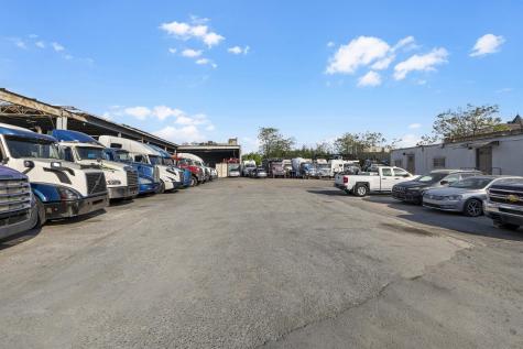10 Park Avenue East Orange NJ 07017