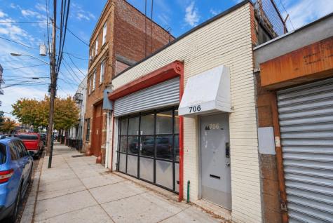 706 7th Street Union City NJ 07087-3408