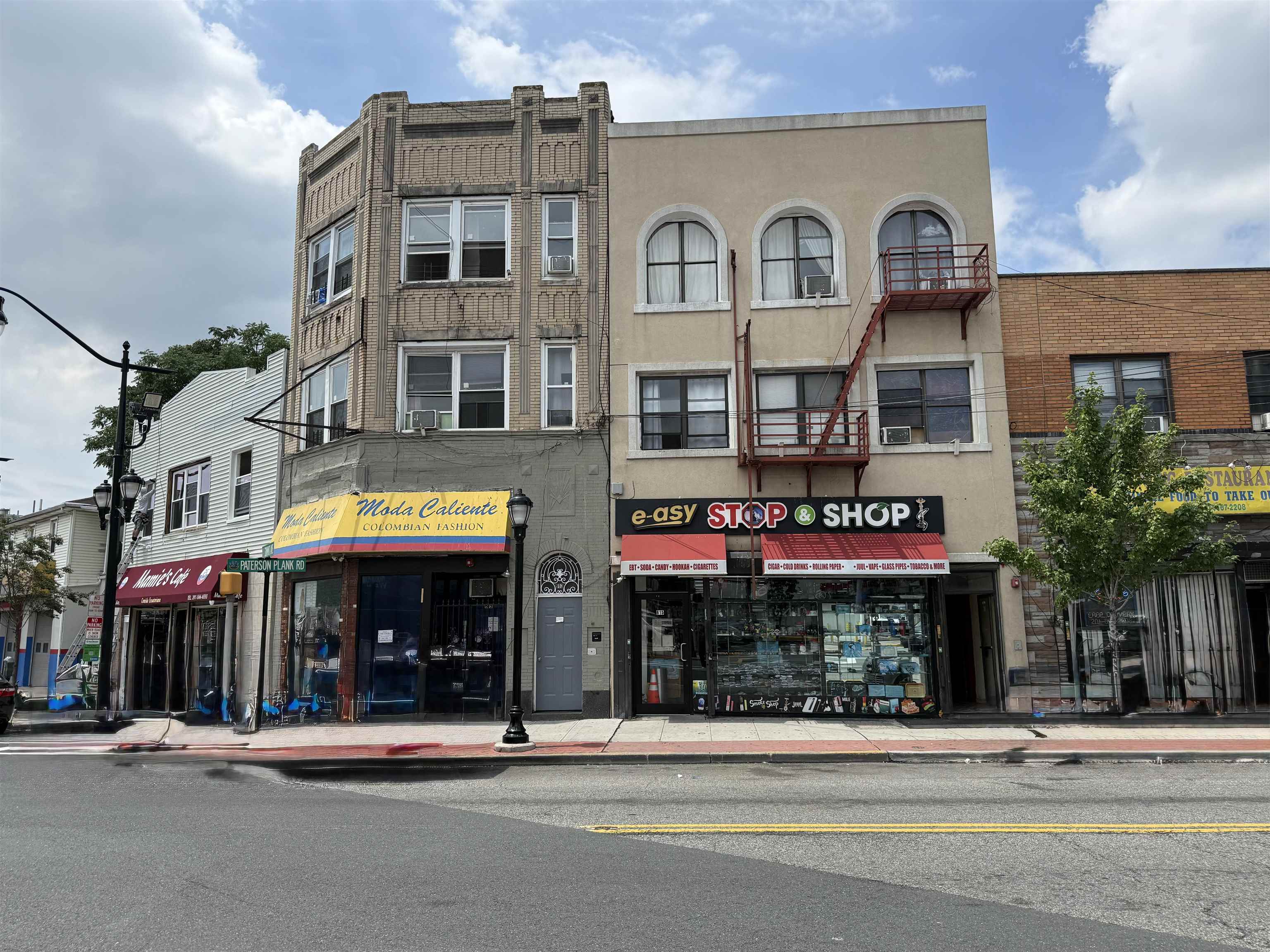 615 Summit Avenue Union City NJ 07087