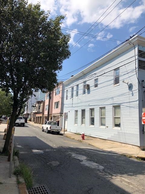 586 54th Street West New York NJ 07093