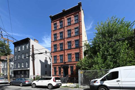 208 15th Street Jersey City NJ 07310
