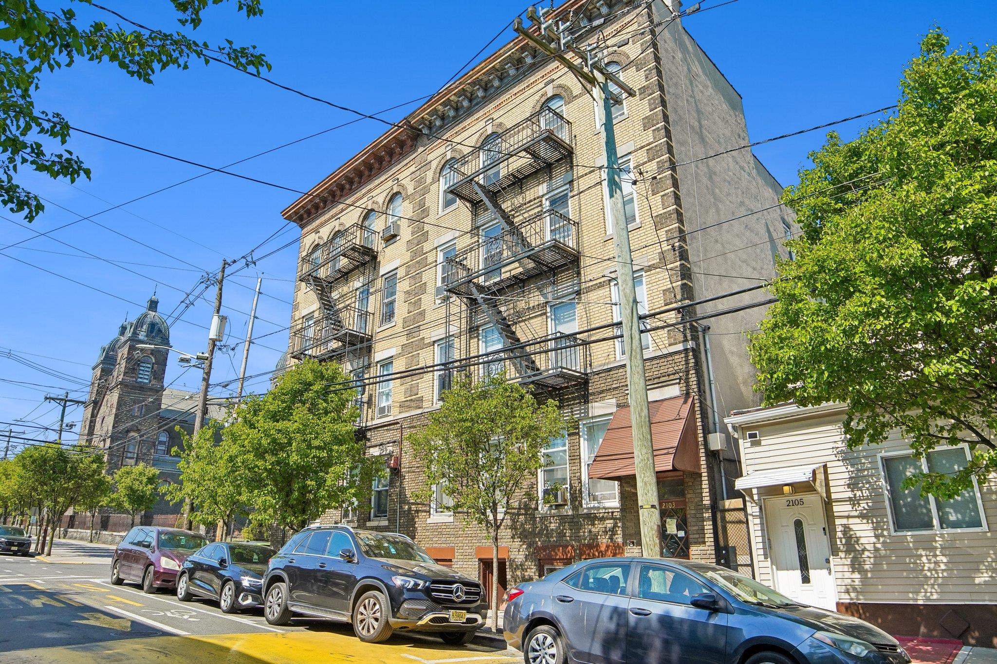 2103 West Street Union City NJ 07087