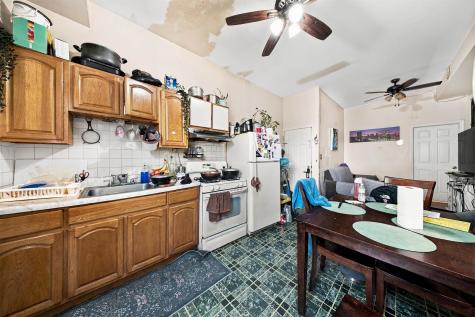 326 32nd Street Union City NJ 07087