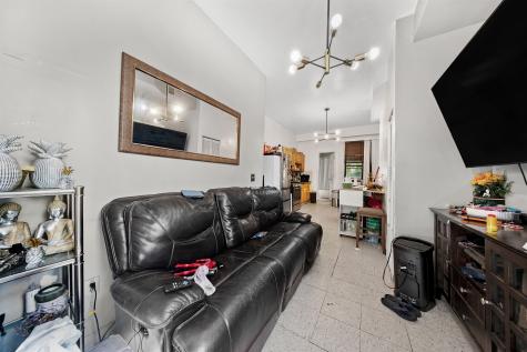 326 32nd Street Union City NJ 07087