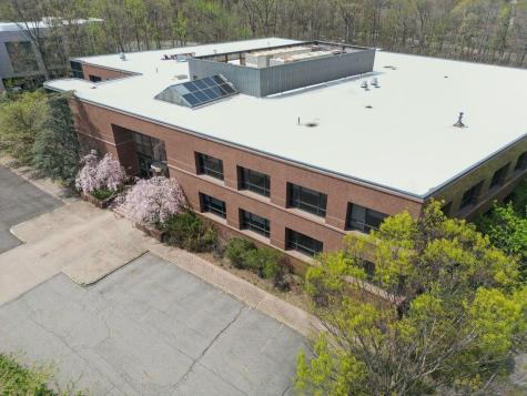 1000 Sylvan Avenue Englewood Cliffs NJ 07632