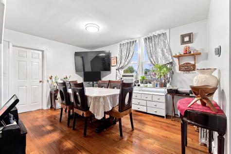 80 Mallory Avenue Jersey City NJ 07304