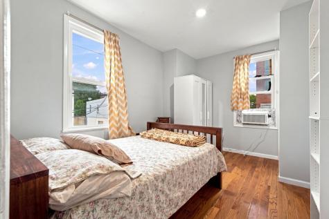 80 Mallory Avenue Jersey City NJ 07304
