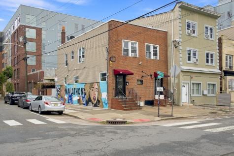 80 Mallory Avenue Jersey City NJ 07304