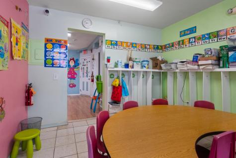 725 17th Street Union City NJ 07087
