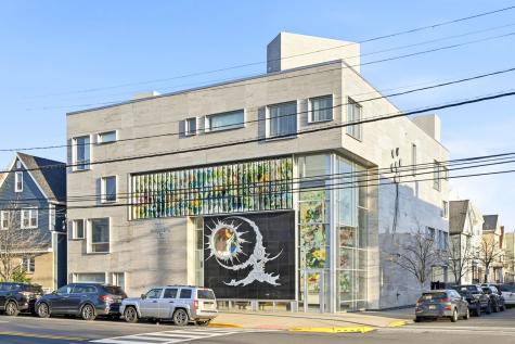 354 Avenue C Bayonne NJ 07002