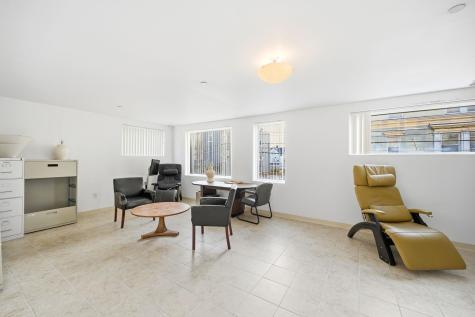 354 Avenue C Bayonne NJ 07002