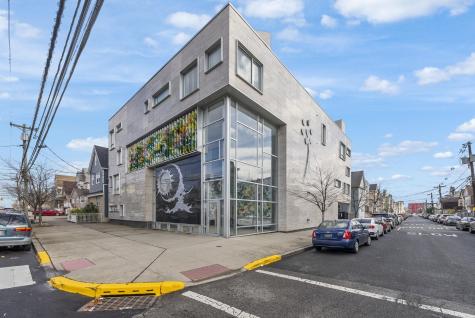 354 Avenue C Bayonne NJ 07002