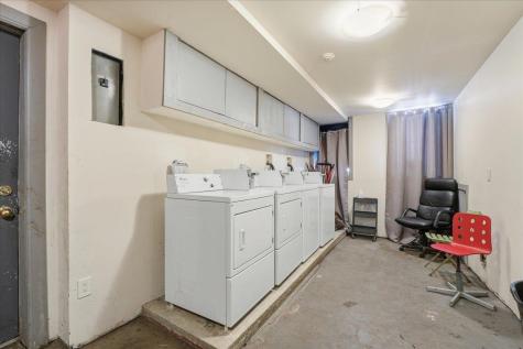 386 Bergen Avenue Jersey City NJ 07304