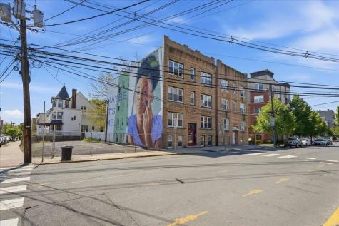 386 Bergen Avenue Jersey City NJ 07304