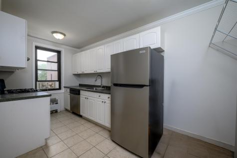 67 West 48th Street Bayonne NJ 07002