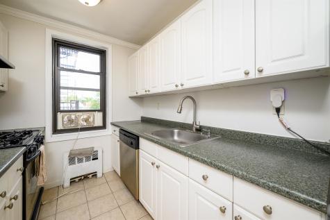 67 West 48th Street Bayonne NJ 07002
